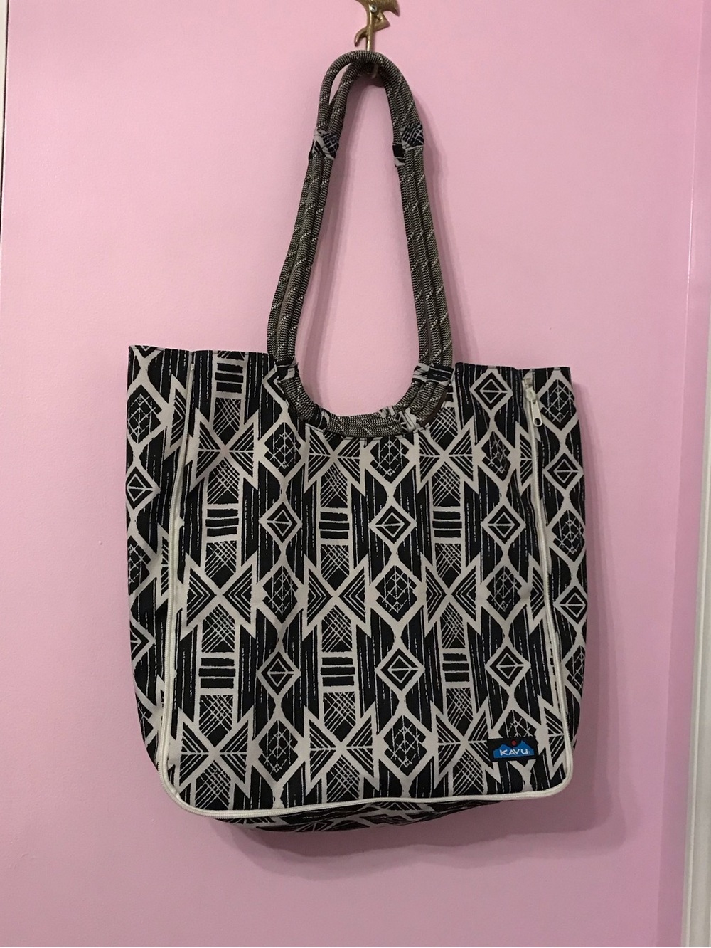 KAVU Black Geometric Market Large Tote Bag